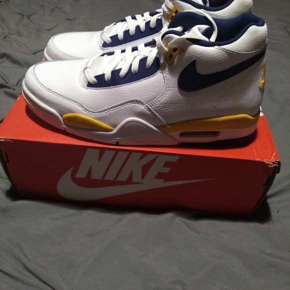 nike air flight legacy lakers